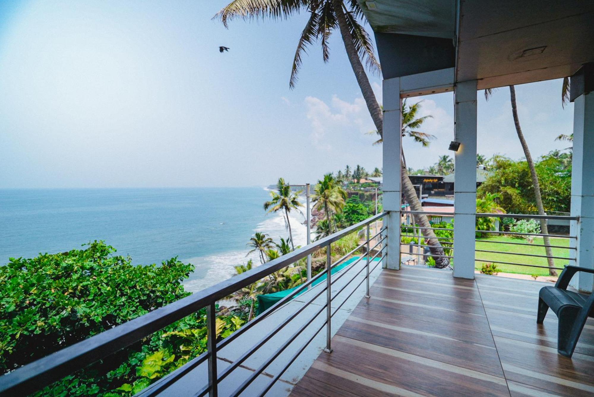 Clafouti Beach Resort - A Seafacing Resort Варкала Экстерьер фото