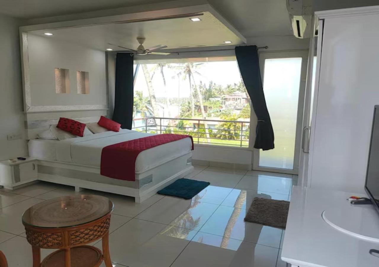 Clafouti Beach Resort - A Seafacing Resort Варкала Экстерьер фото